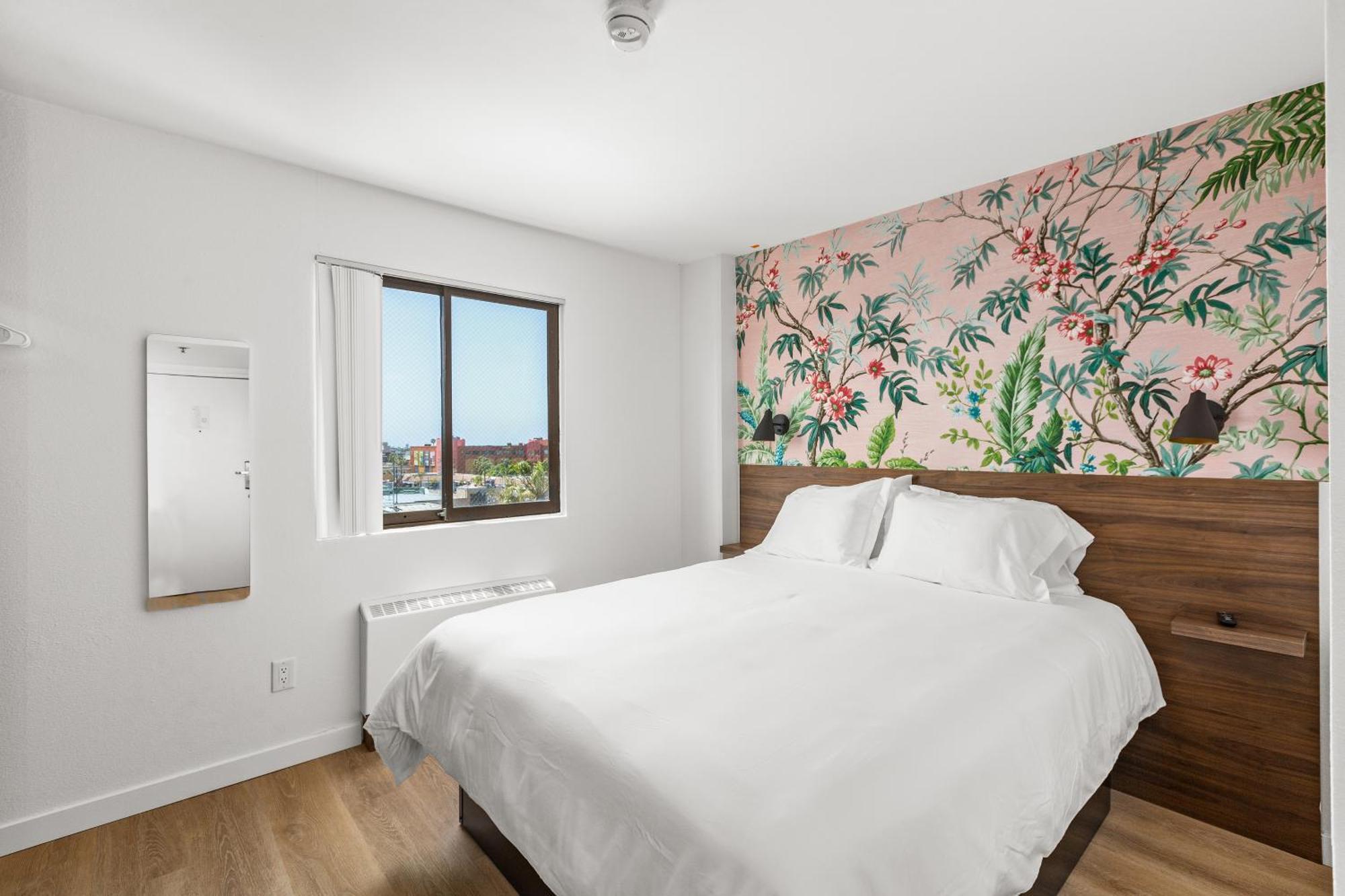 Uptown Inn - Limited Service Apart-Hotel San Diego Bagian luar foto